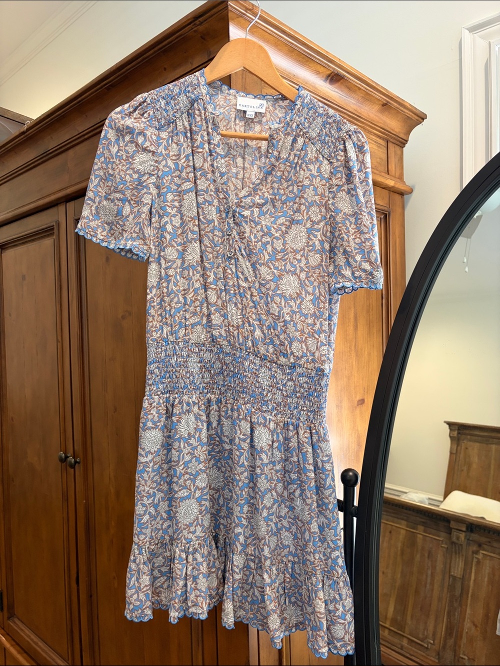 Cartolina Daphne Dress in Blue smocked floral